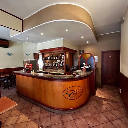 阿尔伯格卡拉酒店 圣马丁桥 外观 照片
